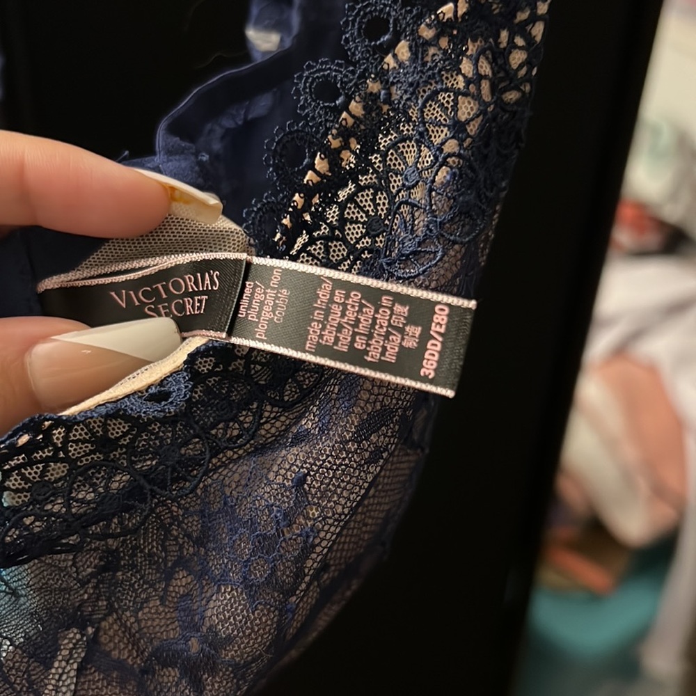 Bra - Picture 2 of 3